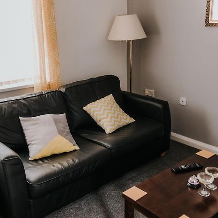Coach House, A Cosy Nook In The Heart Of Tyne And Wear, With Parking, Wifi, Smart Tv, Close To All Travel Links Including Durham, Newcastle, Metrocentre, Sunderland Washington  Buitenkant foto